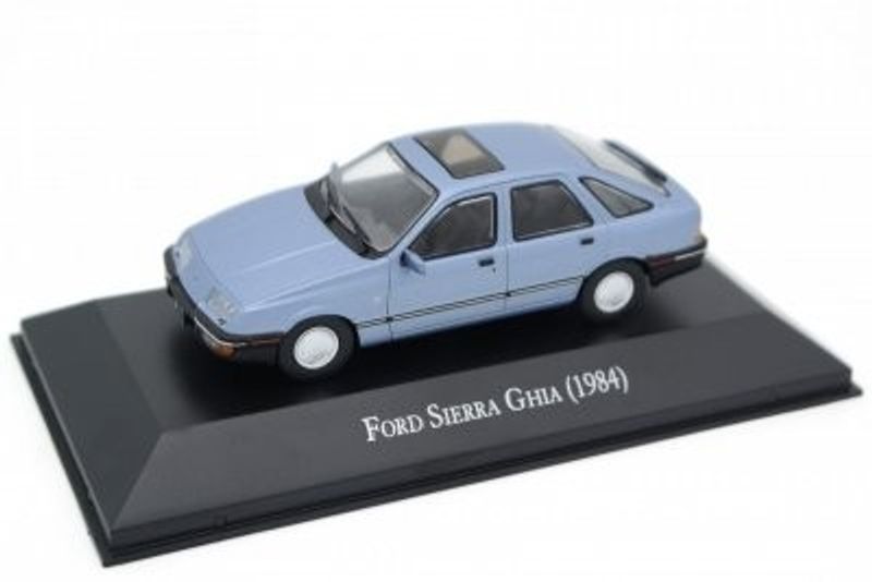 Ford Sierra Ghia 1984 blå - skala 1:43