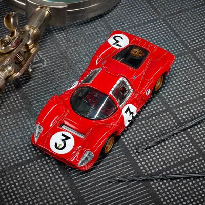 Ferrari 330 P4 - Hot Wheels Elite64 1:64
