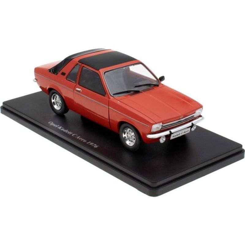 Opel Kadett C Aero 1976 röd - skala 1:24