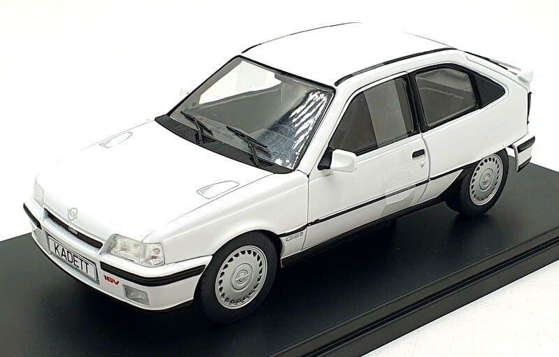 Opel Kadett E GSI 1985 - skala 1:24