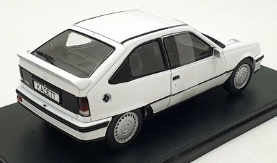 Opel Kadett E GSI 1985 - skala 1:24
