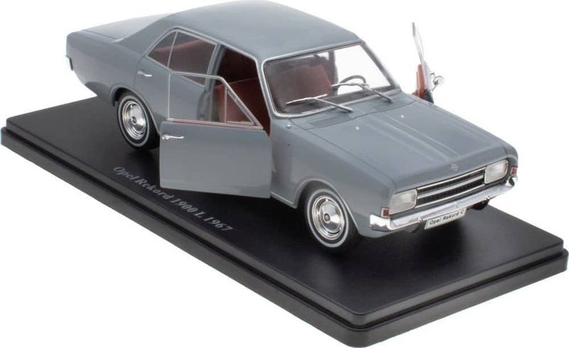 Opel Rekord 1900 L 1967 - skala 1:24