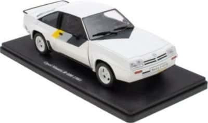 Opel Manta B 400 1981 vit - skala 1:24
