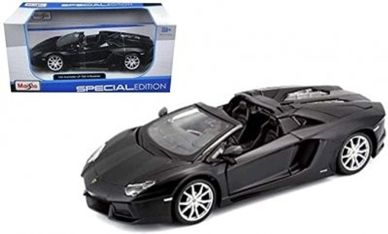 Lamborghini Aventator LP 700-4 Roadster sv
