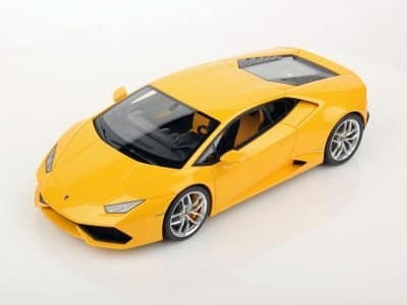 Lamborghini Huracan LP 610-4 metallic-gul - skala 1:24