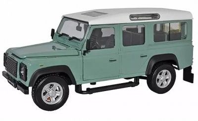 Land Rover Defender 110 LWB grön - skala 1:24