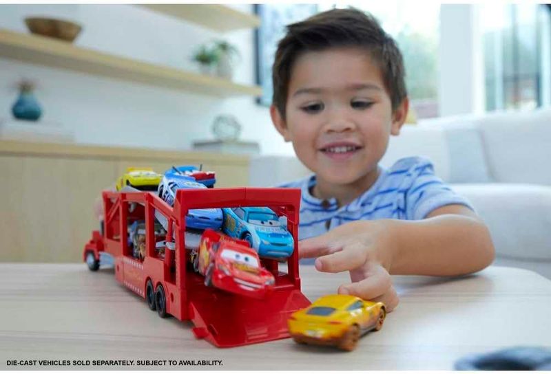 Mack Transporter – Disney Cars