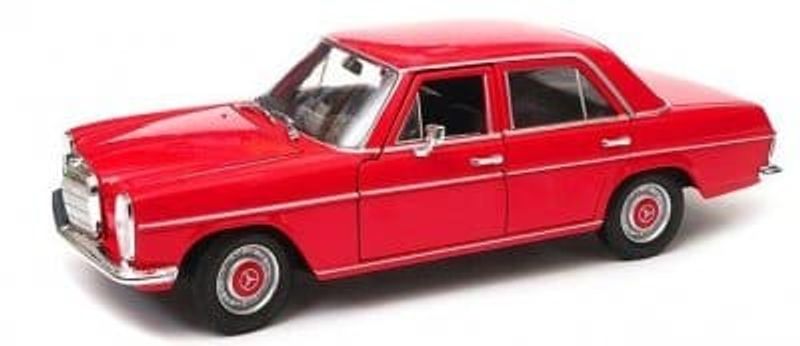 Mercedes Benz 220 röd - skala 1:24