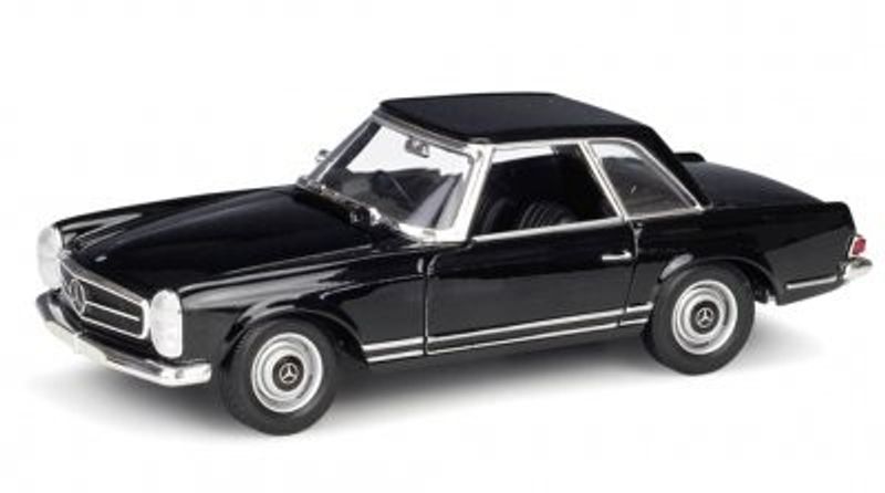 Mercedes Benz 230SL svart - skala 1:24