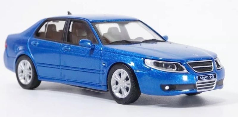 Saab 9-5 Aero 1998 blå - skala 1:43