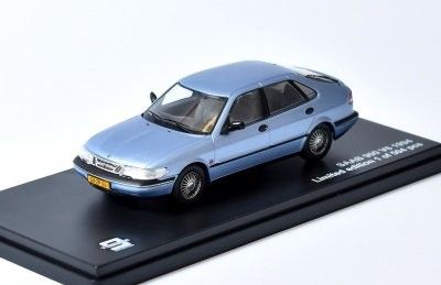 Saab 900 V6 1994 blå - skala 1:43