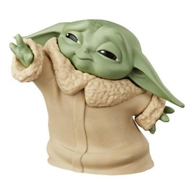 The Child Force Moment pose - Mandalorian Bounty Collection