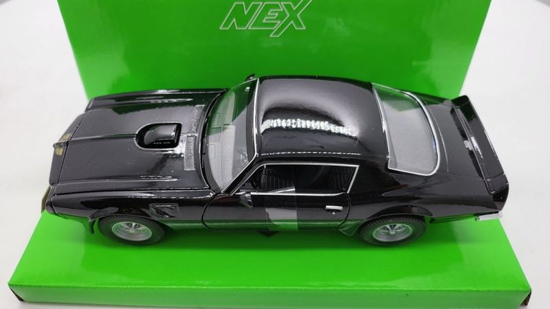 Pontiac Firebird Trans Am 1972 svart - Skala 1:24
