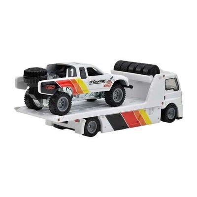 Toyota Off-road truck & Fleet Street - Hot Wheels 1:64