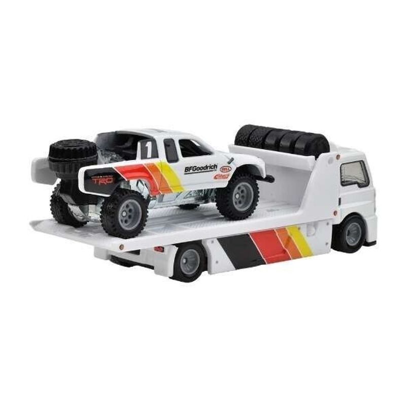 Toyota Off-road truck & Fleet Street - Hot Wheels 1:64