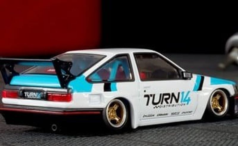 Toyota Corolla Levin AE86 custom - Hot Wheels Elite64 1:64