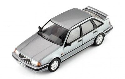 Volvo 440 1988 grå - skala 1:43