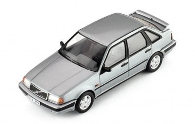 Volvo 440 1988 grå - skala 1:43