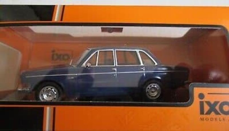 Volvo 144 1972 mörk blå - skala 1:43