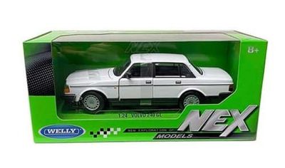 Volvo 240 GL vit - skala 1:24 (fel på vänster bakhjul)