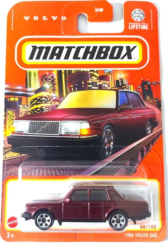 Volvo 240 1986 röd - Matchbox 1:64