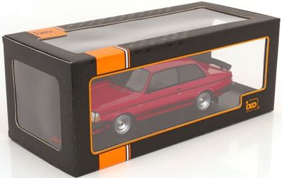 Volvo 240 Turbo Custom 1980 röd - skala 1:43