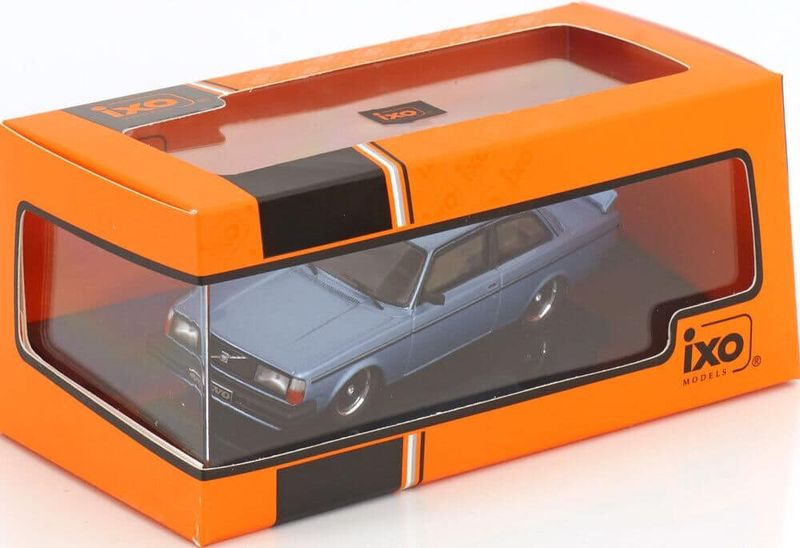 Volvo 240 Turbo Custom 1983 blå - skala 1:43