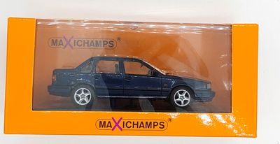 Volvo 850 Sedan 1994 mörkblå - skala 1:43