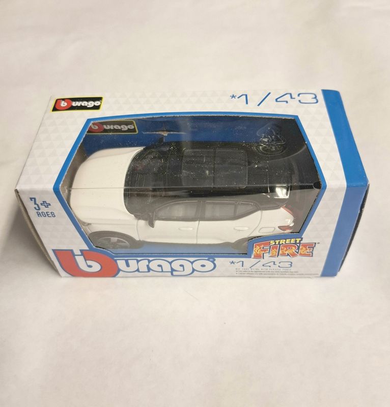 Volvo EX40 vit - skala 1:43