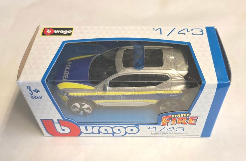 Volvo EX40 Police - skala 1:43