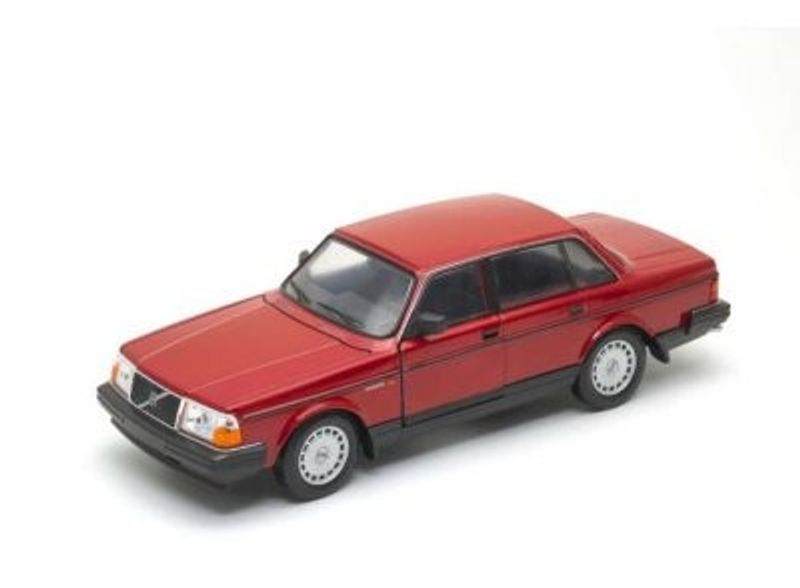 Volvo 240 GL röd - skala 1:24