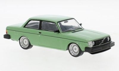 Volvo 242 Custom 1980 ljus grön - skala 1:43