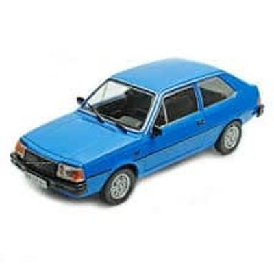 Volvo 343 blå 1976 - skala 1:43