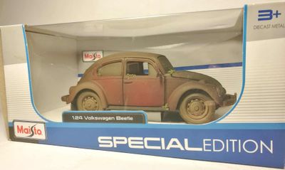 VW Beetle "Old Friends" dirty - skala 1:24