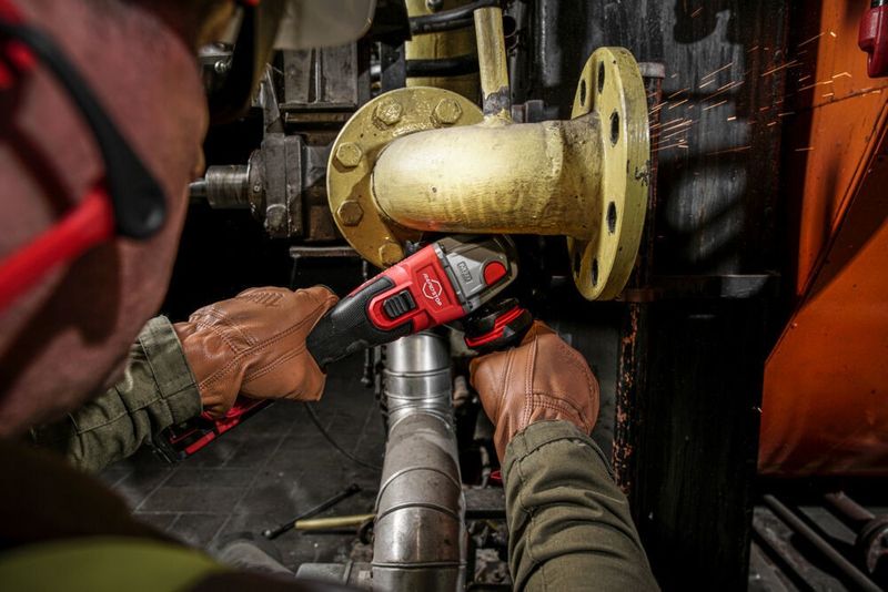 Milwaukee M18 FSAG125XB-0 Vinkelslip 125mm (utan batterier)