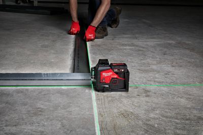 Milwaukee Treplanslaser Grön M12 3PL-401C 12V (1x4,0ah)