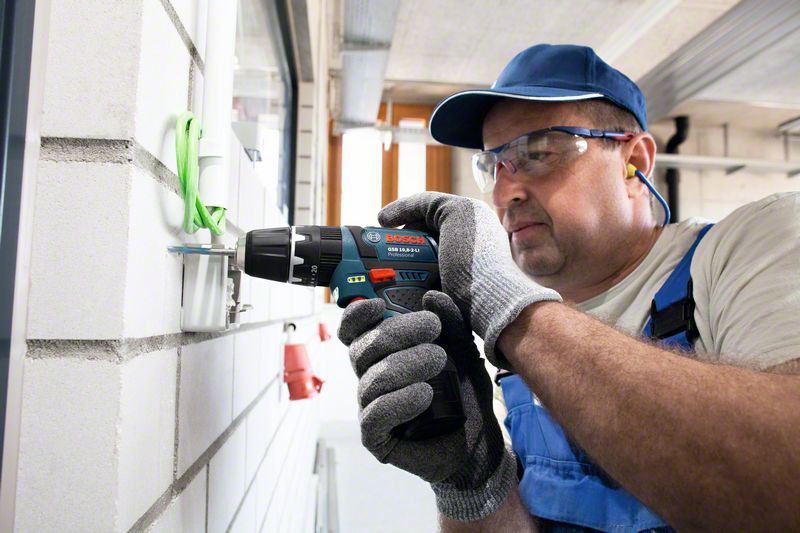 Bosch GSB 12V-15 Slagborrmaskin 12V (2x2,0ah)