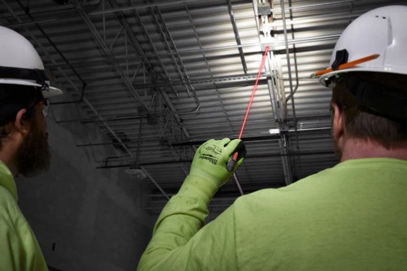 Milwaukee IR PL250 – 250 Lumen Uppladdningsbar Pennlampa