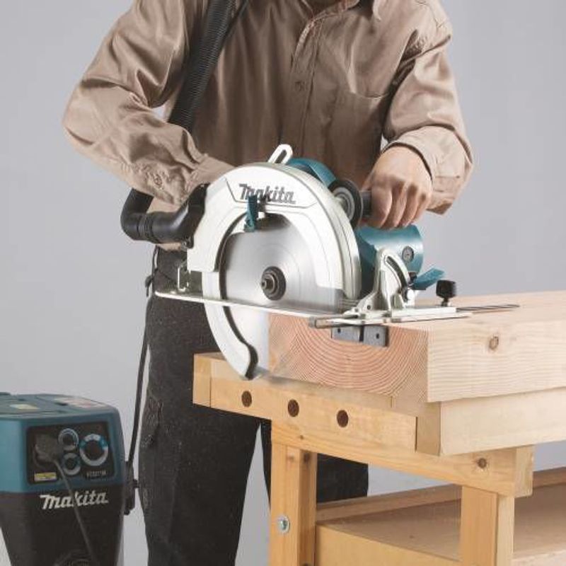 Makita HS0600 Cirkelsåg 2000W 270mm