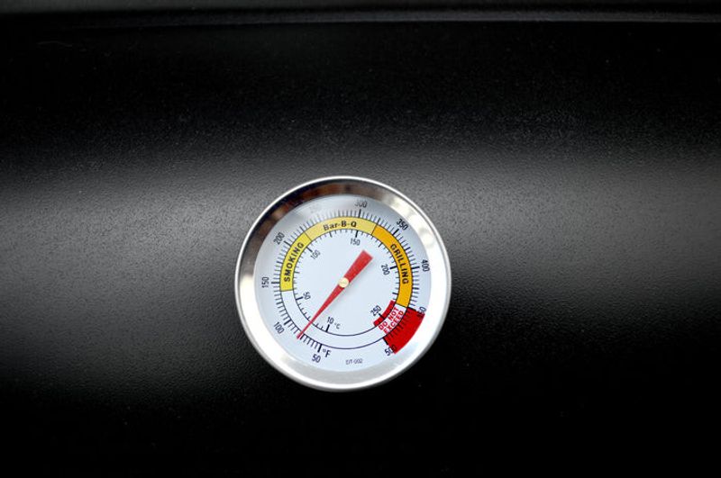 Landmann Smoker BBQ grill för rökning och indirekt grillning 67x34