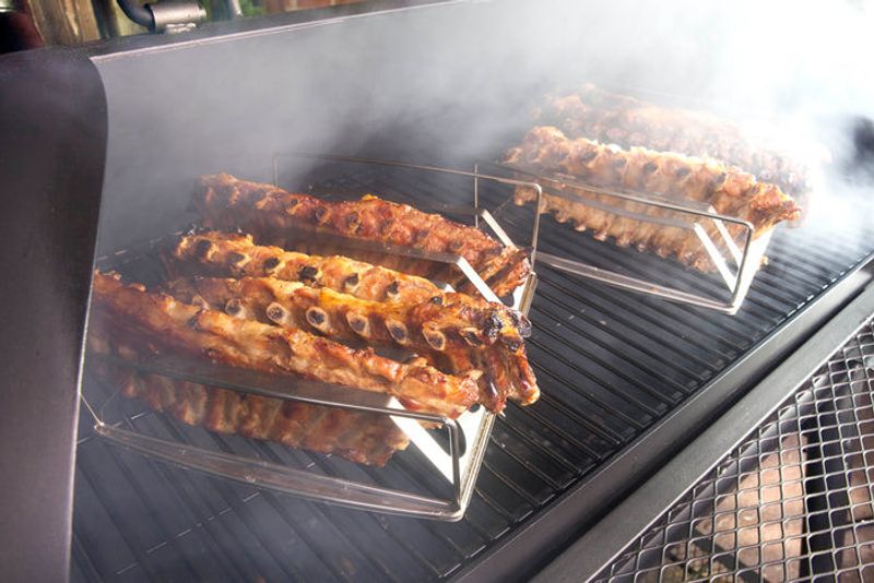 Landmann Smoker BBQ grill för rökning och indirekt grillning 67x34