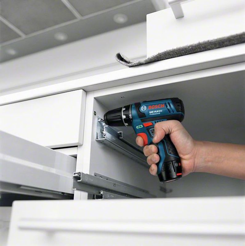 Bosch GSB 12V-15 Slagborrmaskin 12V (2x2,0ah)