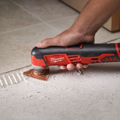 Milwaukee C12 MT/0 Multitool 12V (Naken)
