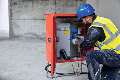 Bosch GDM 600-15 Digital Multimeter True RMS