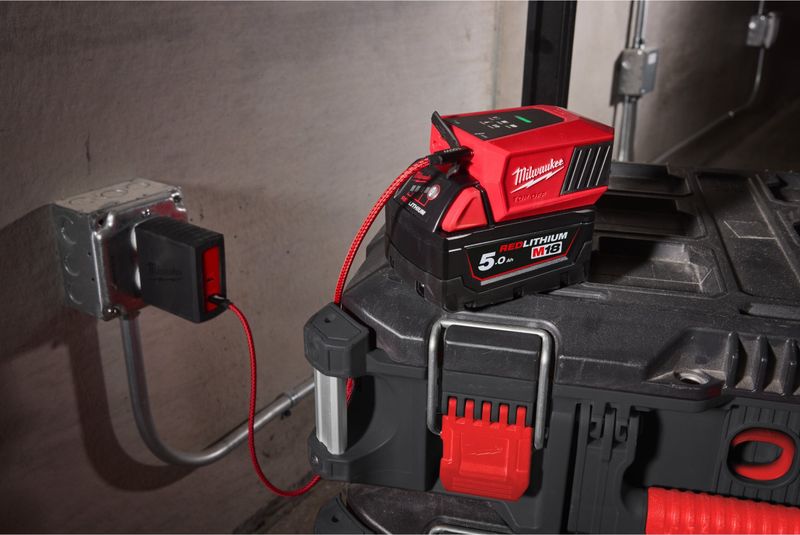 Milwaukee M18 TC tvåvägsladdare USB-C 100 W