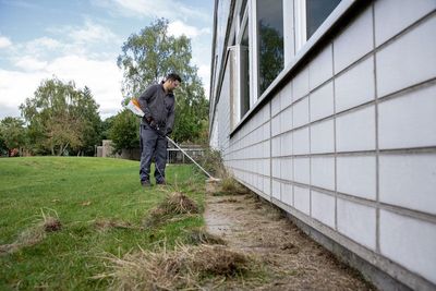 Stihl KMA 135 R Kombimaskin och 2st AP 300 S