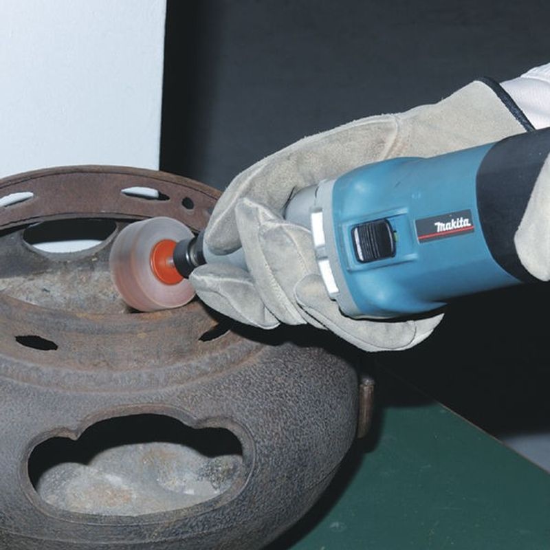 GD0810C Makita Rakslip (750W)