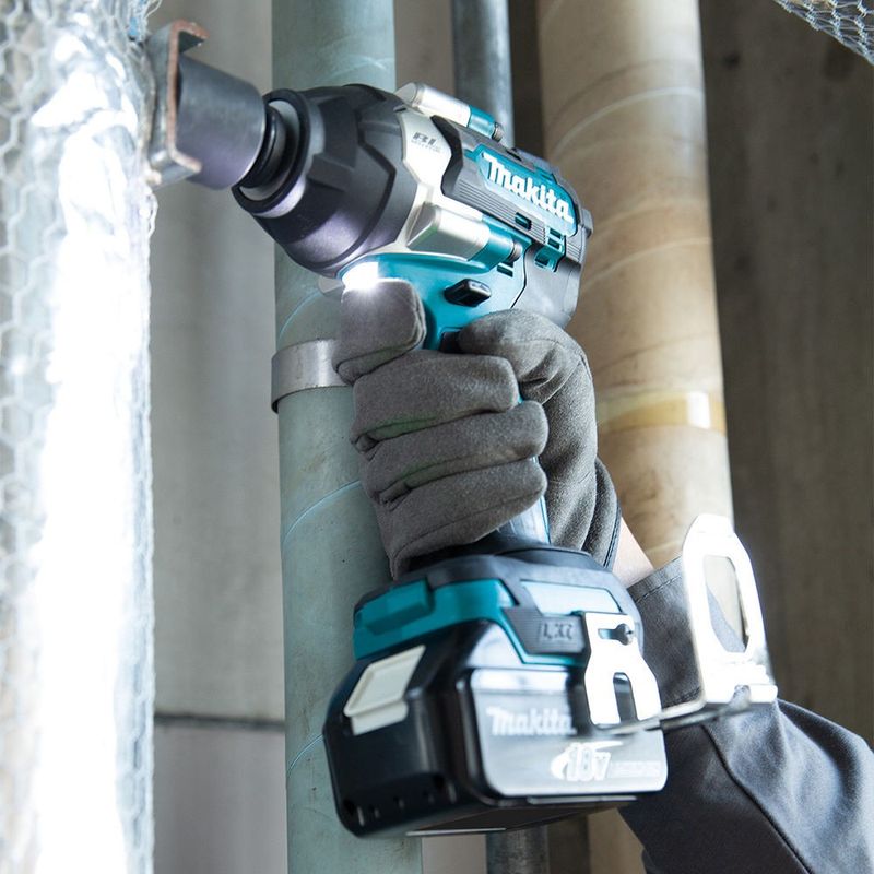 Makita DTW700Z Mutterdragare 18V 1/2" 1000nm (Utan batterier)