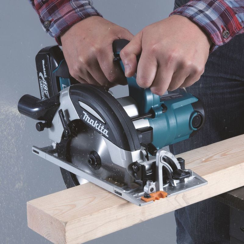 Makita DHS630Z Cirkelsåg 18V 165mm (Utan batterier)