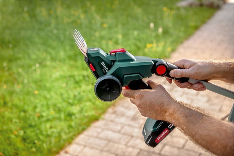 Metabo Busk-& grässax SGS 18 LTX Q 18V (utan batteri)